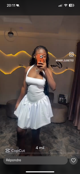 Robe élégante asymétrique