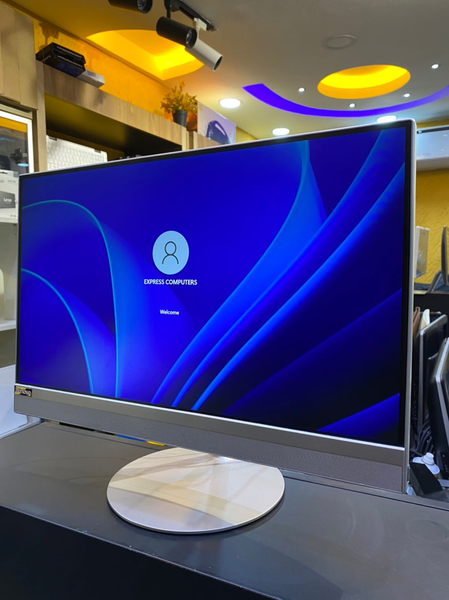 Lenovo all in one intel core i3 (6GEN)