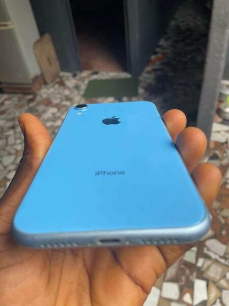 iPhone XR Bleu 64 Go