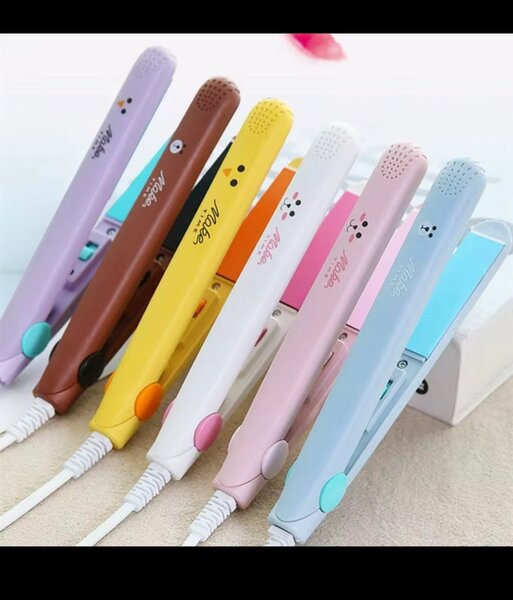 Fer à lisser coloré compact