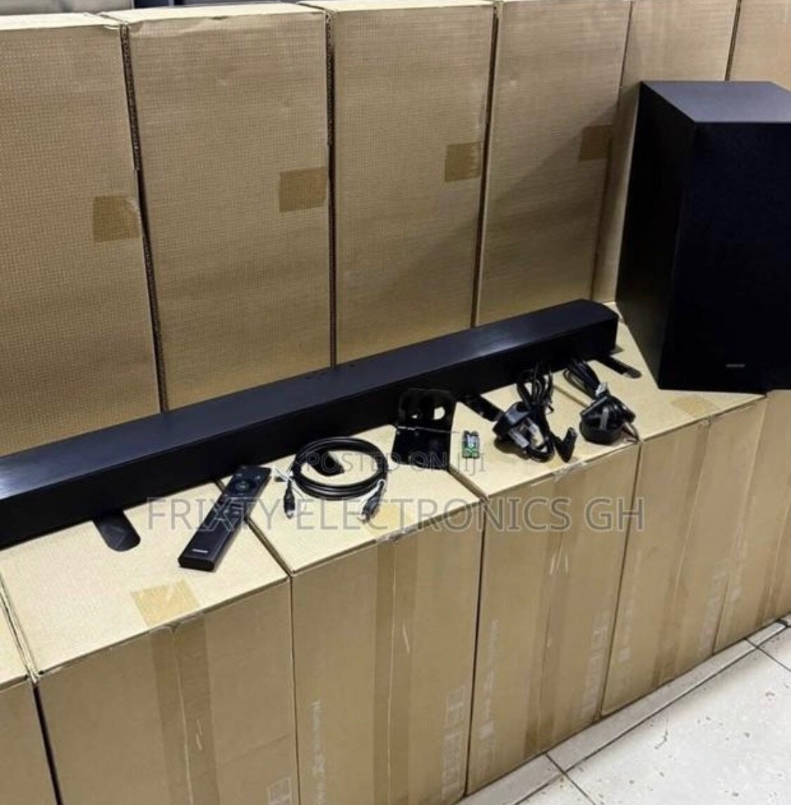 Samsung 320w-Sound bar /Hw -c450