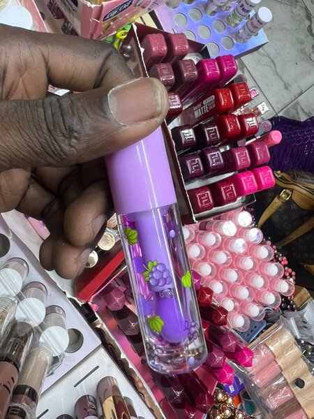 Lipstick liquide violet