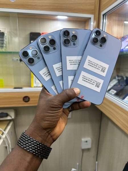 iPhone 13pro Casi neuf