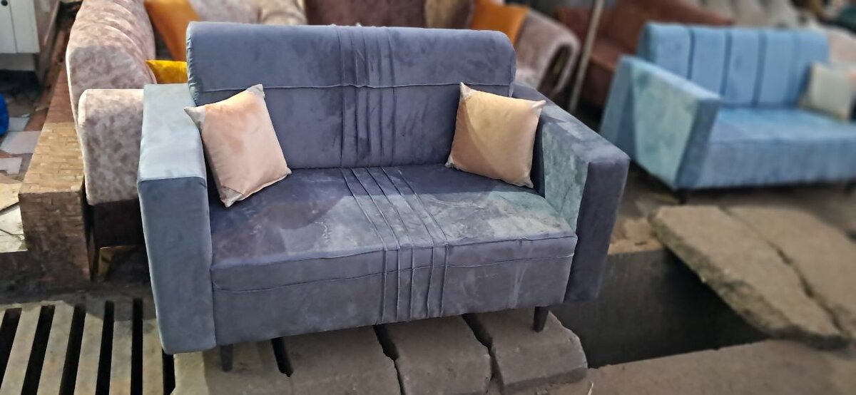 Canapé 2 places moderne en velours