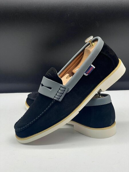 Mocassin en daim noir