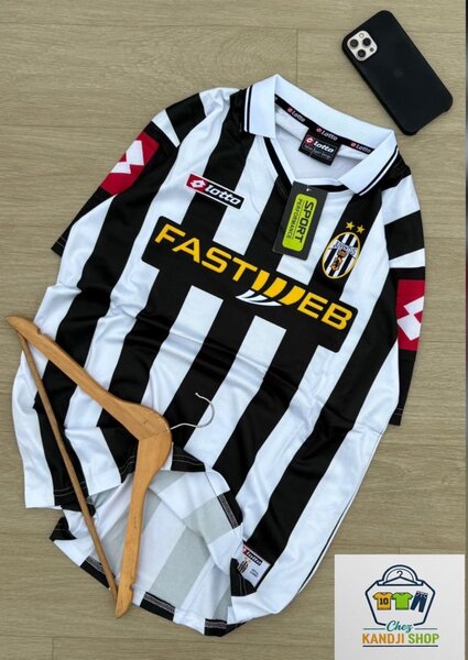 Maillot de football rayé