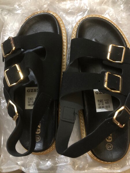 Sandales élégantes noires