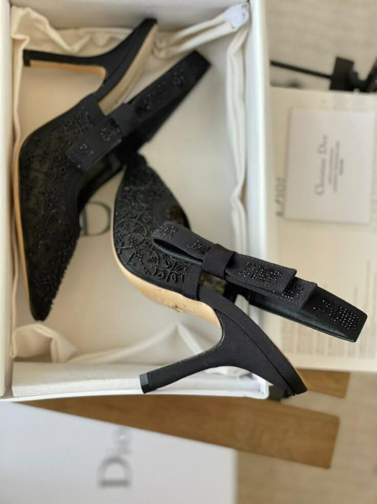 Heel sandals