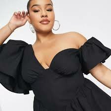 Robe Noire Élégante Femme