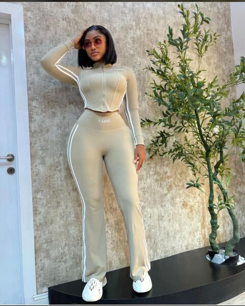 Ensemble sportif beige femme