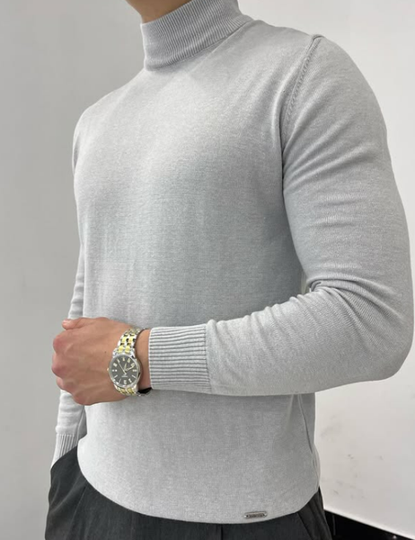 Базовая стильная водолазка в холодные дни🙌🏽