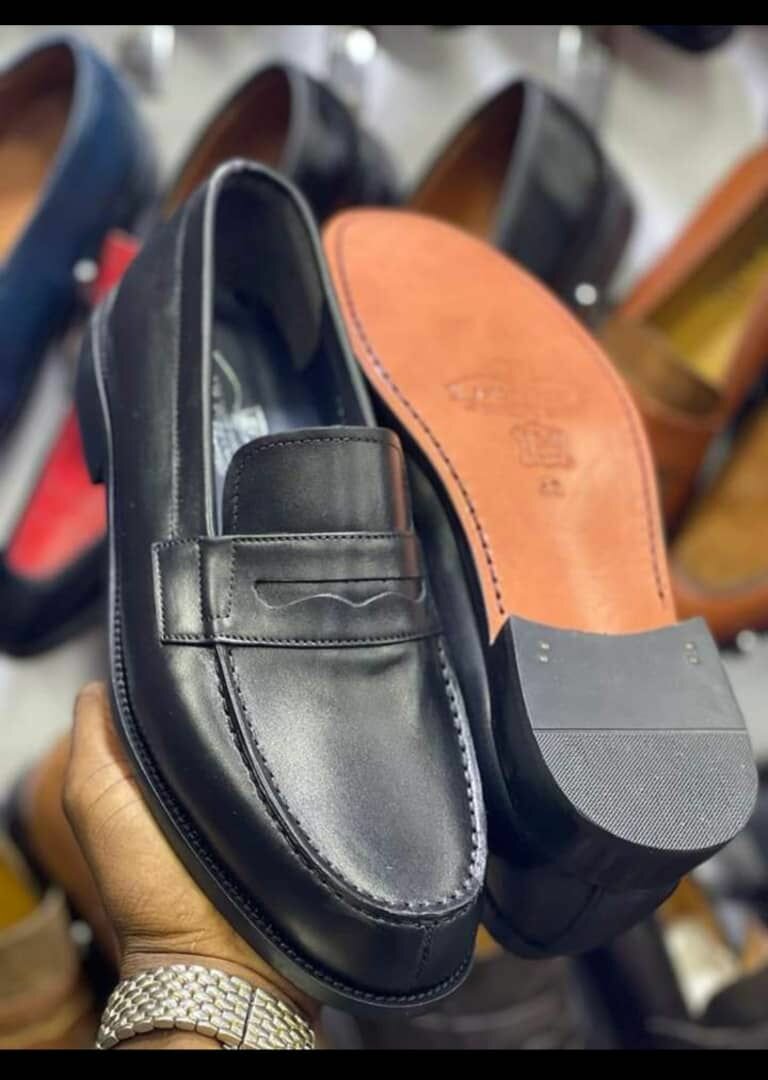 Mocassins en cuir élégant homme