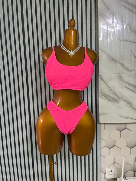 Bikini fuchsia tendance