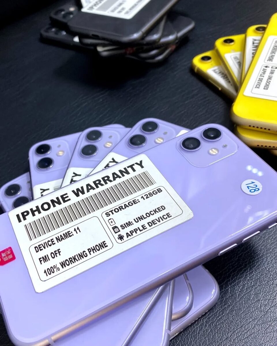 iPhone 11 64GB FACTORY UNLOCK