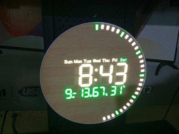 Horloge Murale LED Bois