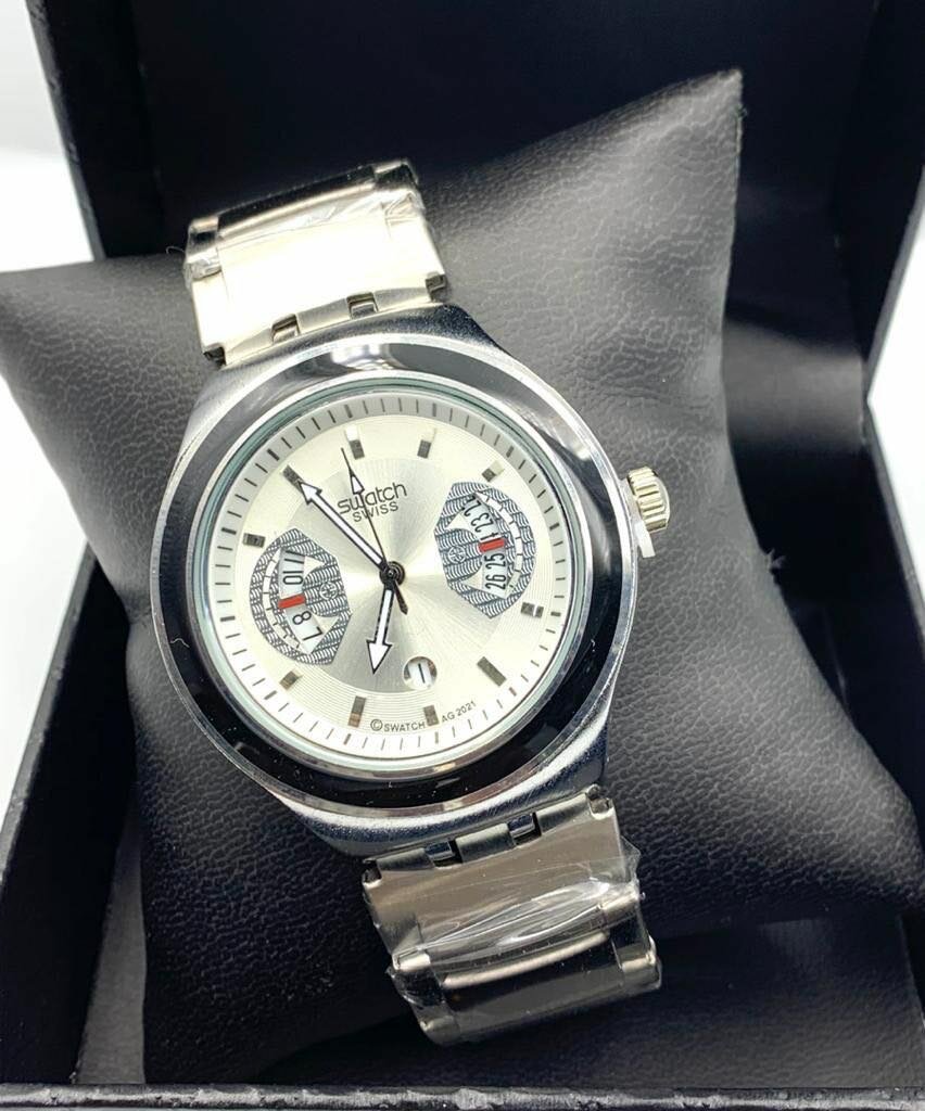 Montre avec coffret disponible