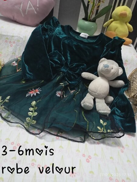 Robe en velours 3-6 mois