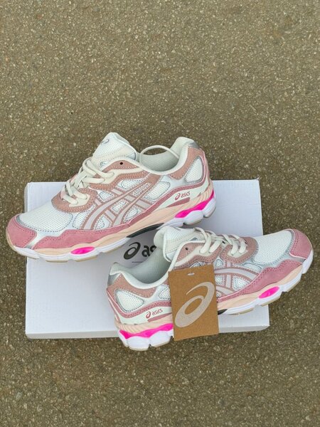 Baskets ASICS Femme
