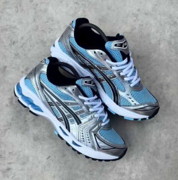 Sneakers running performance