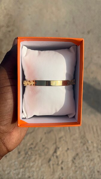 Bracelet élégant en acier inoxydable