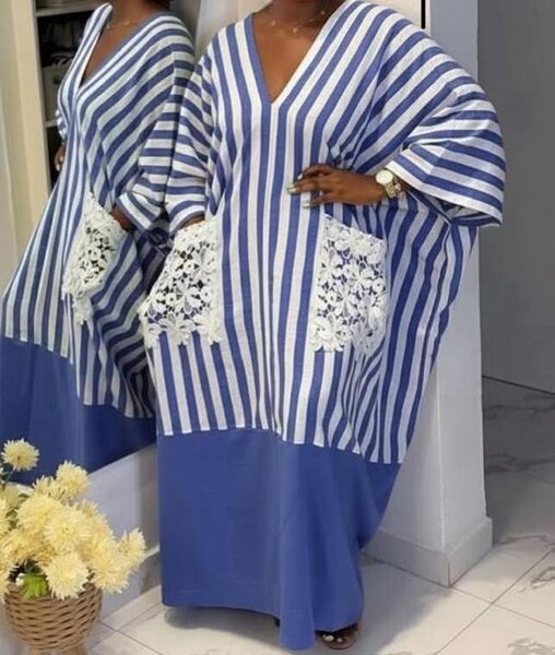Caftan rayé bleu blanc élégant
