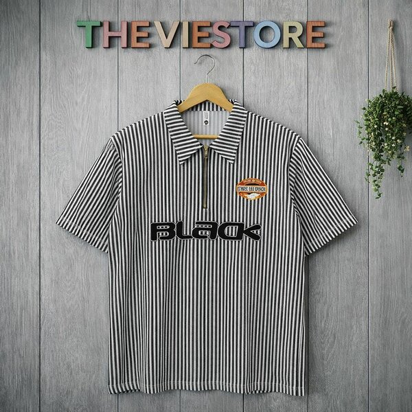 Chemise à manches courtes rayée avec motif graphique