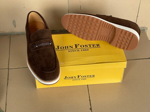 Chaussures bateau John Foster marron