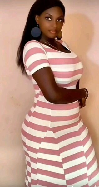 Robe rayée élégante femme