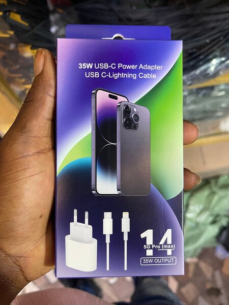 125W USB-C Power Adapter