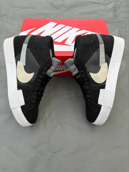 Nike Blazer Mid Noir