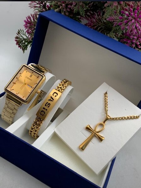 Male watch set available