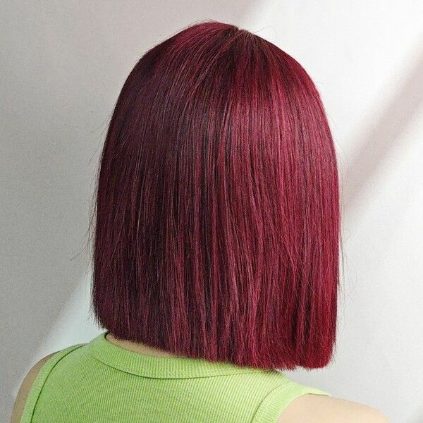 Montre élégante dorée