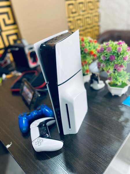 Console PS5 Slim 1tera