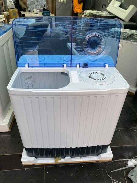 Machine à laver semi-automatique