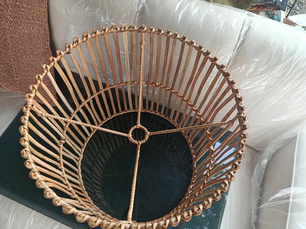 Corbeille en osier rustique