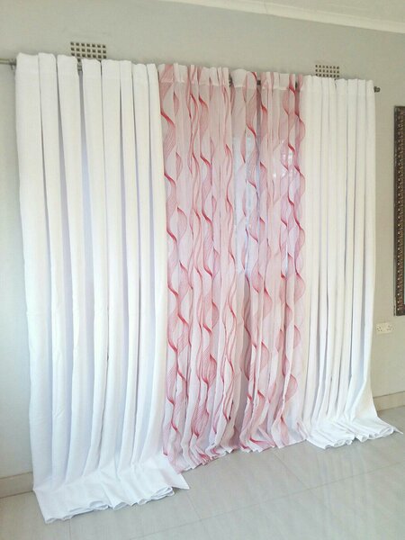 2 drops of curtains white and rose with pattern