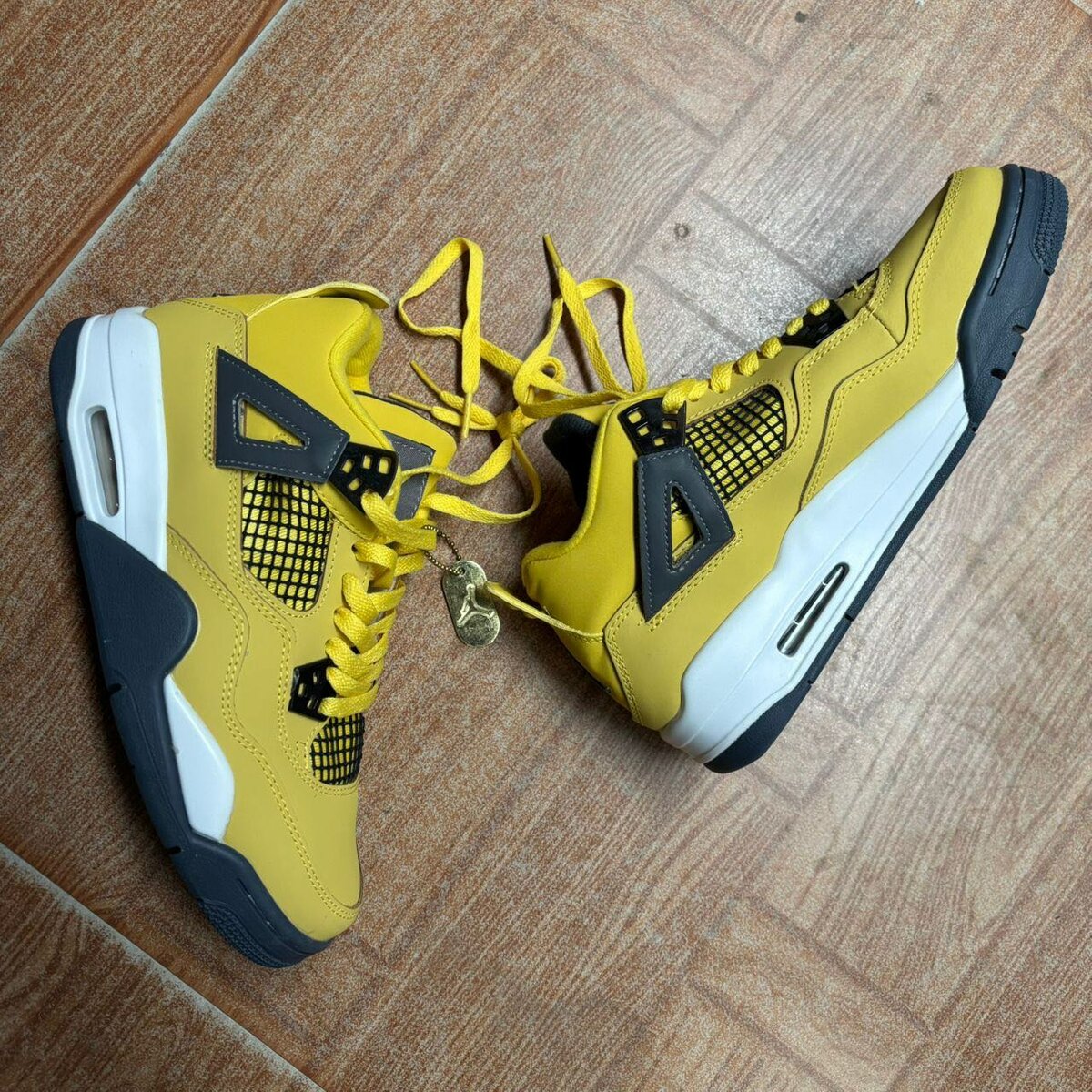 Jordan 4