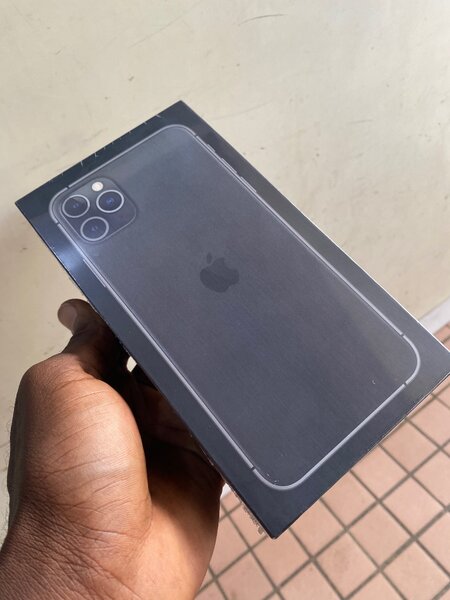 Apple iPhone 11 Pro Max 512GB factory unlocked