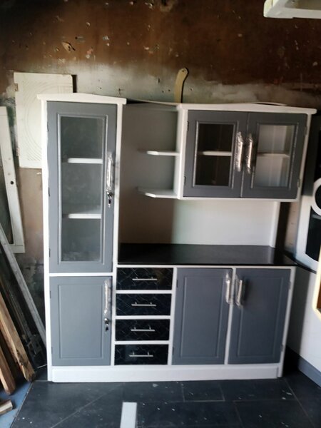 Kitchen units