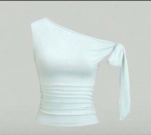 Top asymétrique élégant