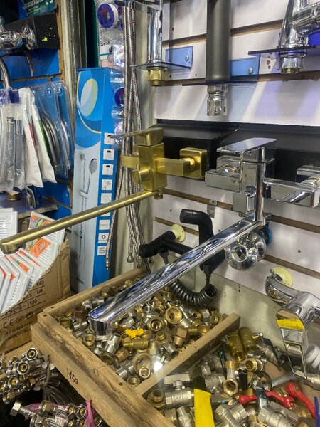 Смеситель для ванны