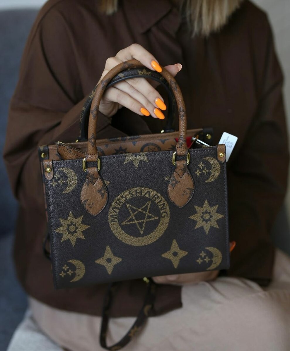 Sac à main en cuir étoilé