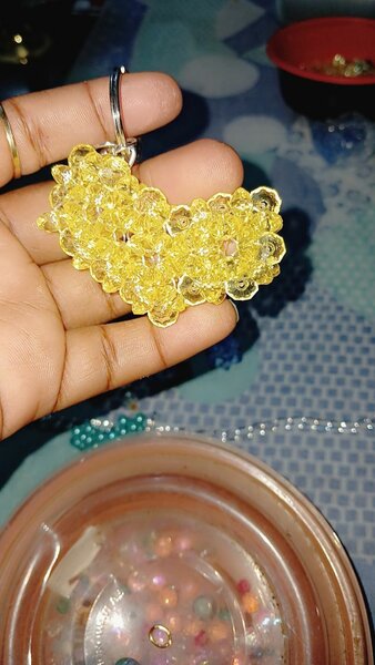 Porte-clés cœur perlé