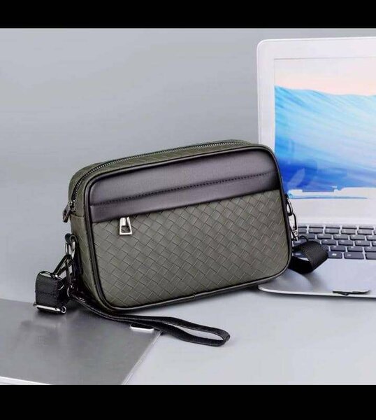 Sacoche en cuir tressé homme