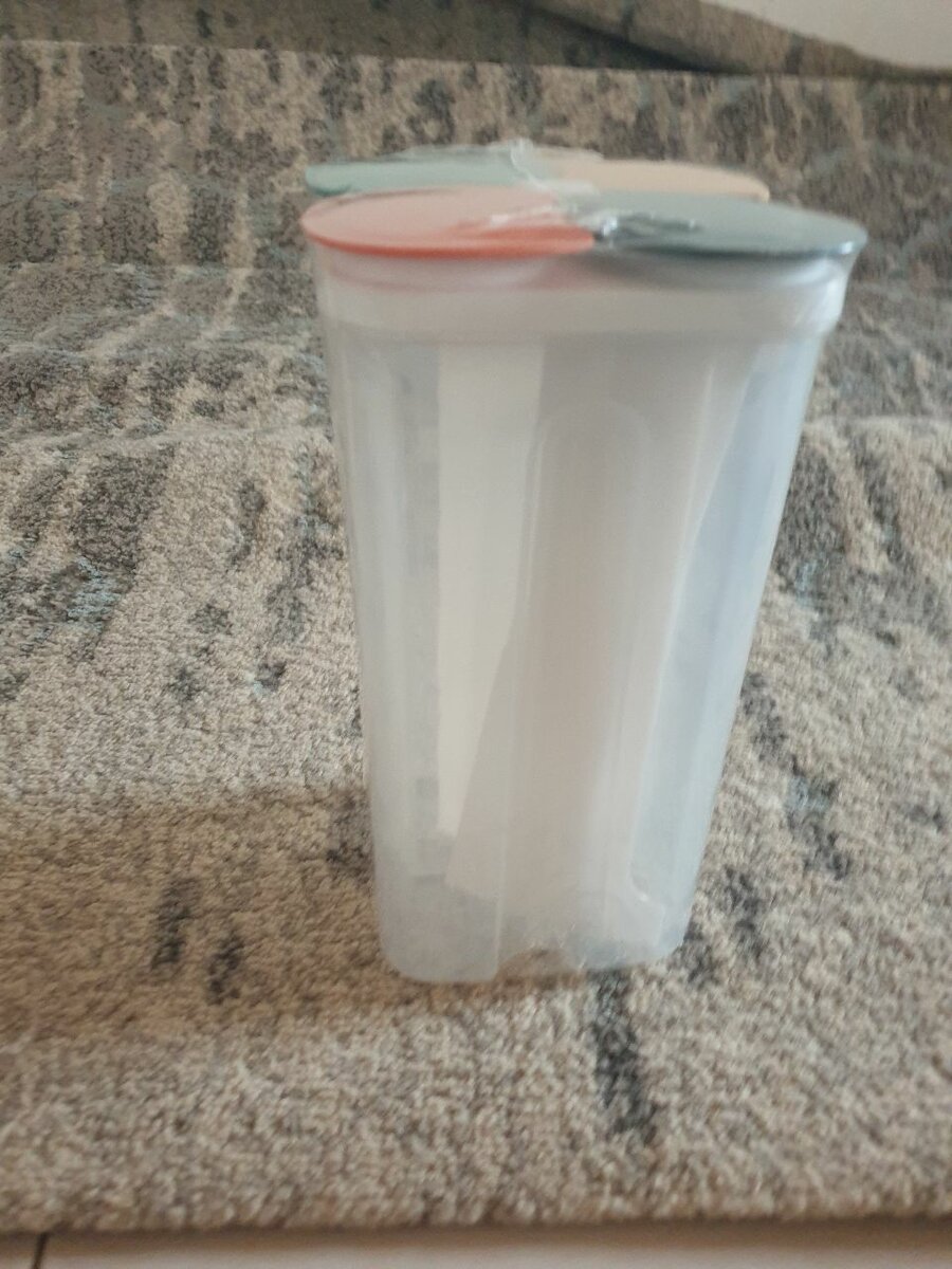 Boîte pratique pour sucres etc