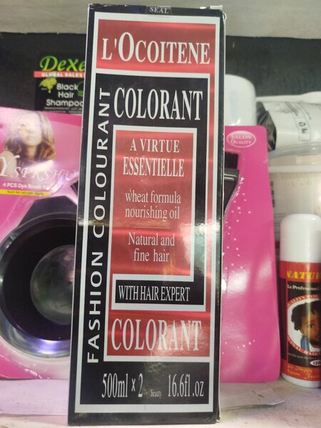 Teinture noire L'Ocoitene