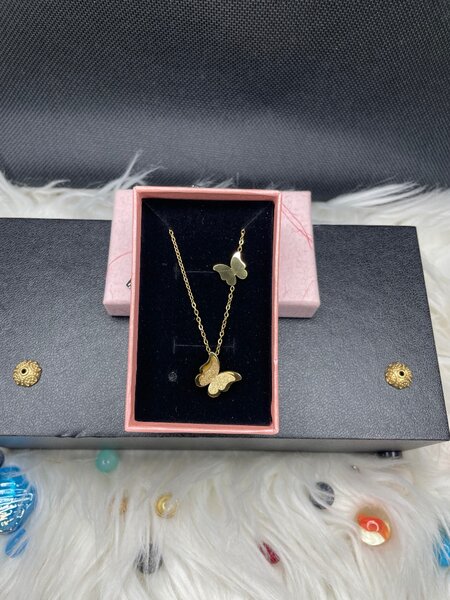 Compltchaîne, boucle d´oreille