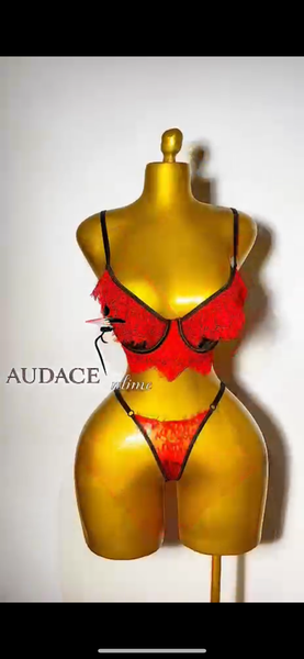 Lingerie rouge dentelle sexy