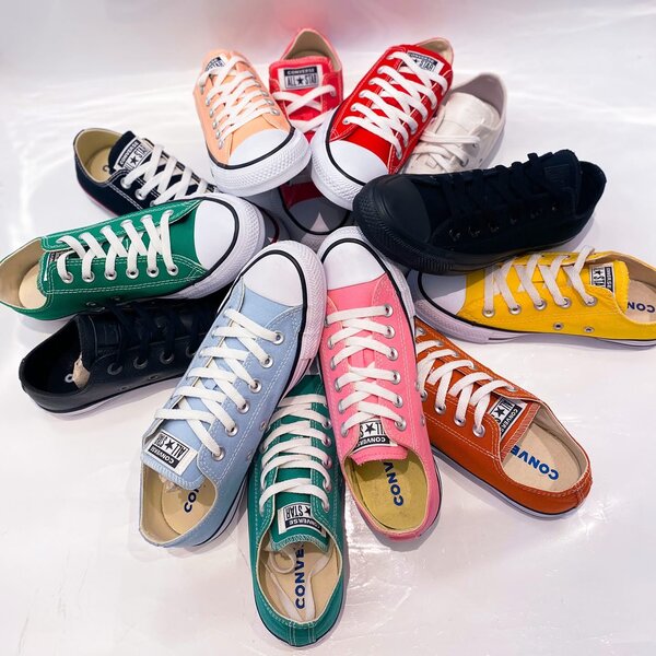 All star Converse coupé