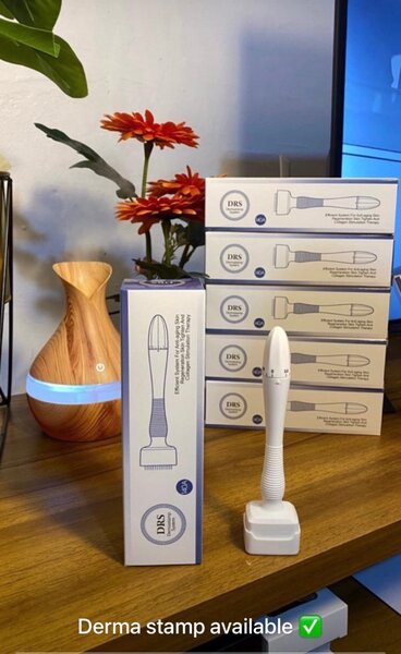 Derma stamp (adjustable needles)